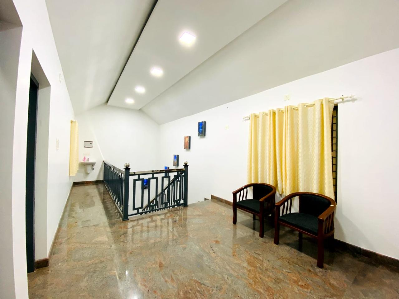2000 sq.ft 5BHK 9.5 Cents Sulthan Bathery Wayanad