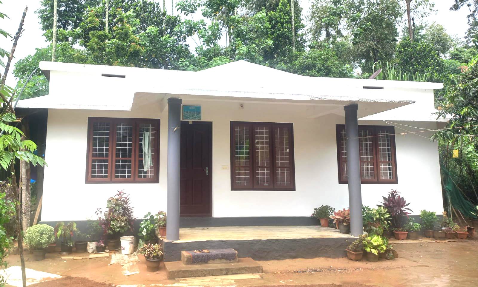 HOUSE AT CHULLIYODE SULTHANBATHERY